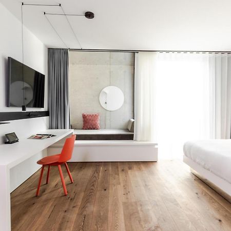 Kpm Hotel & Residences Berlín Exteriér fotografie A room at the Hotel 57