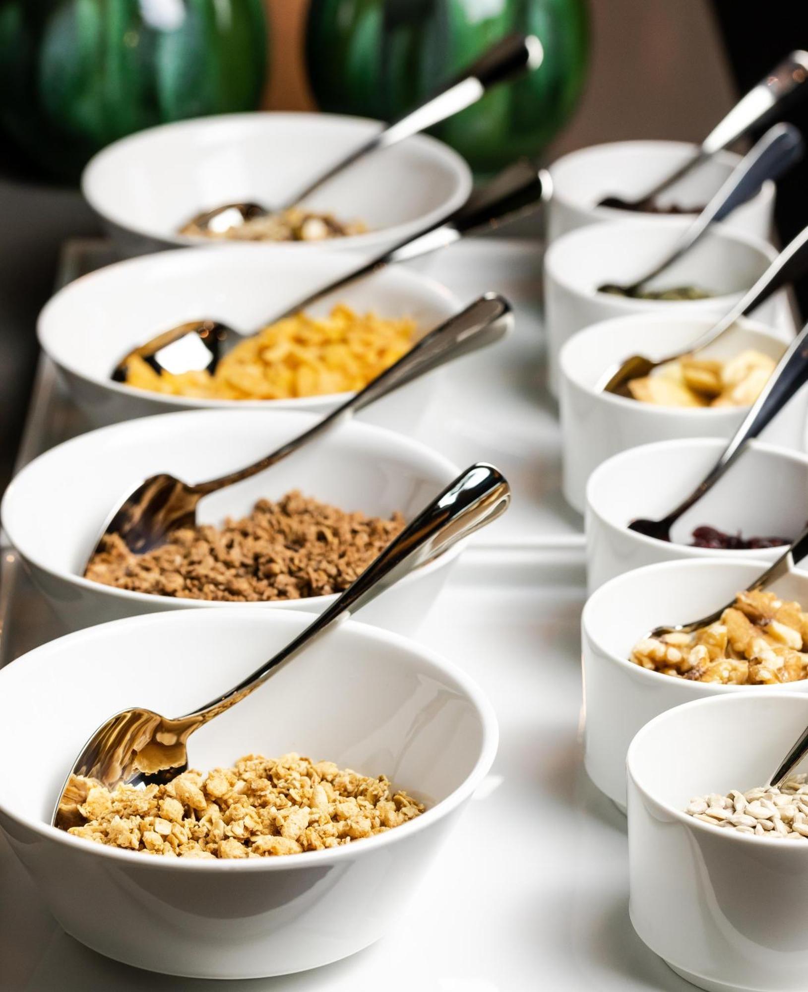 Kpm Hotel & Residences Berlín Exteriér fotografie A selection of breakfast cereals