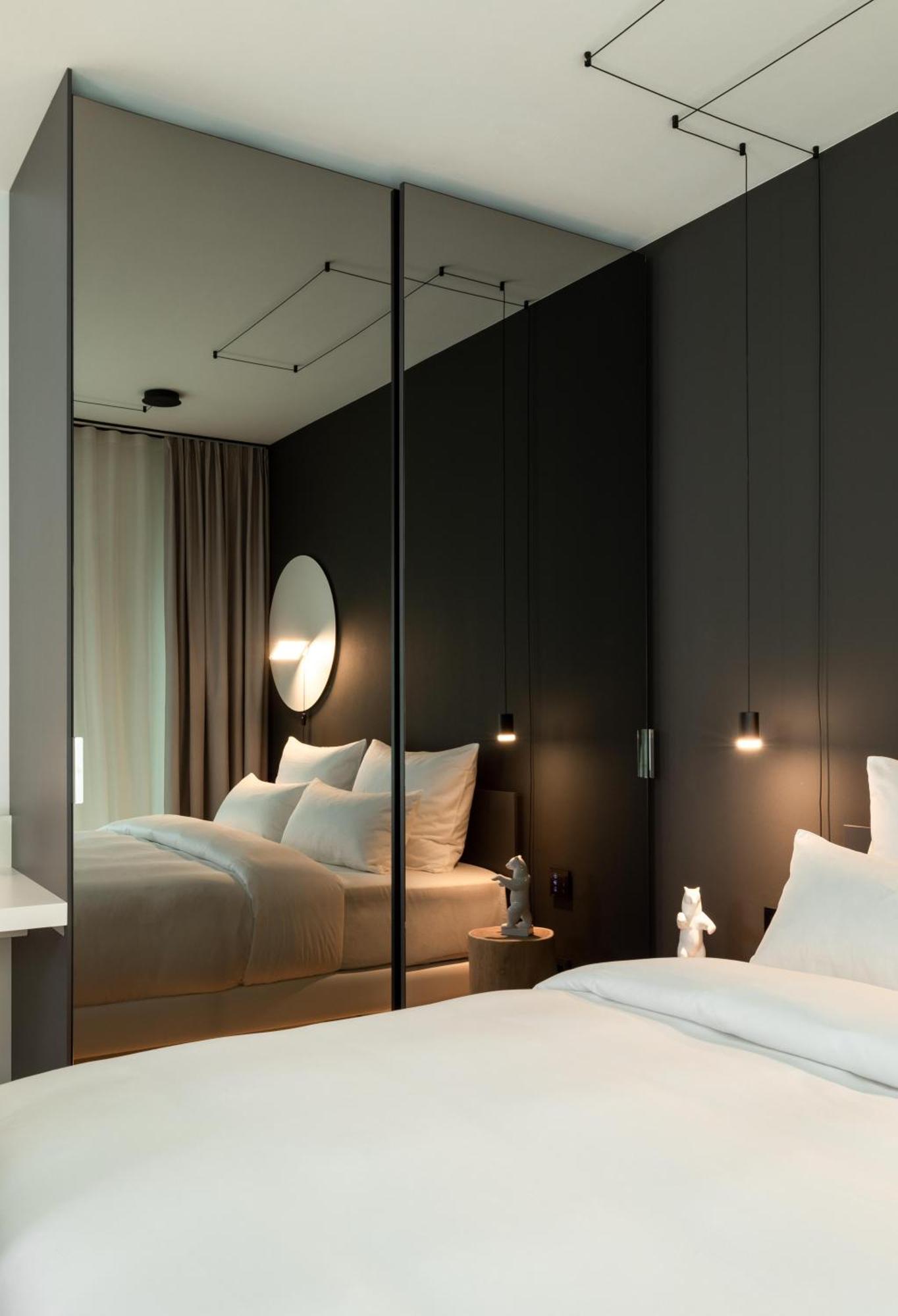 Kpm Hotel & Residences Berlín Exteriér fotografie A room at the hotel