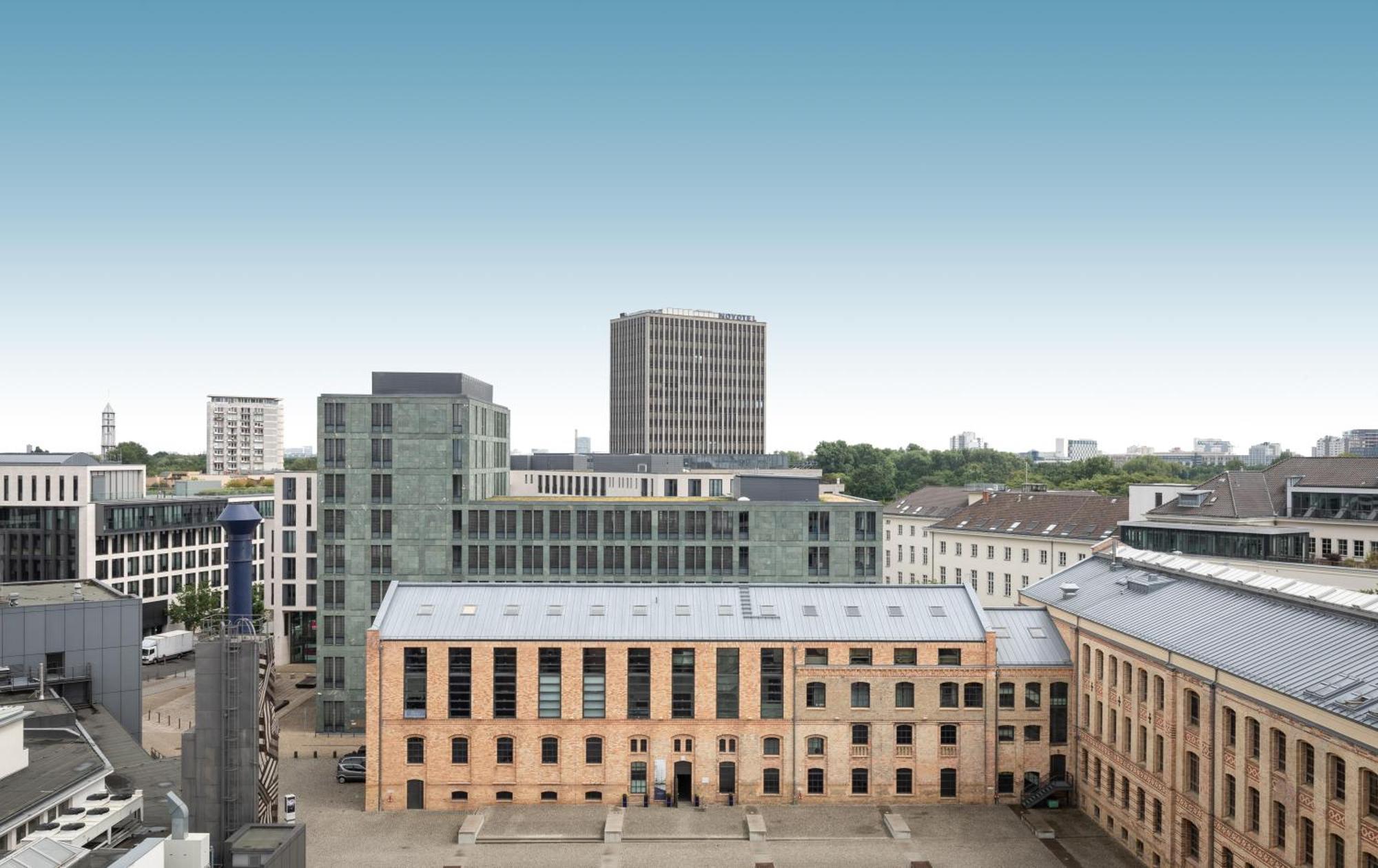 Kpm Hotel & Residences Berlín Exteriér fotografie The University of Applied Sciences and Medical University of Berlin