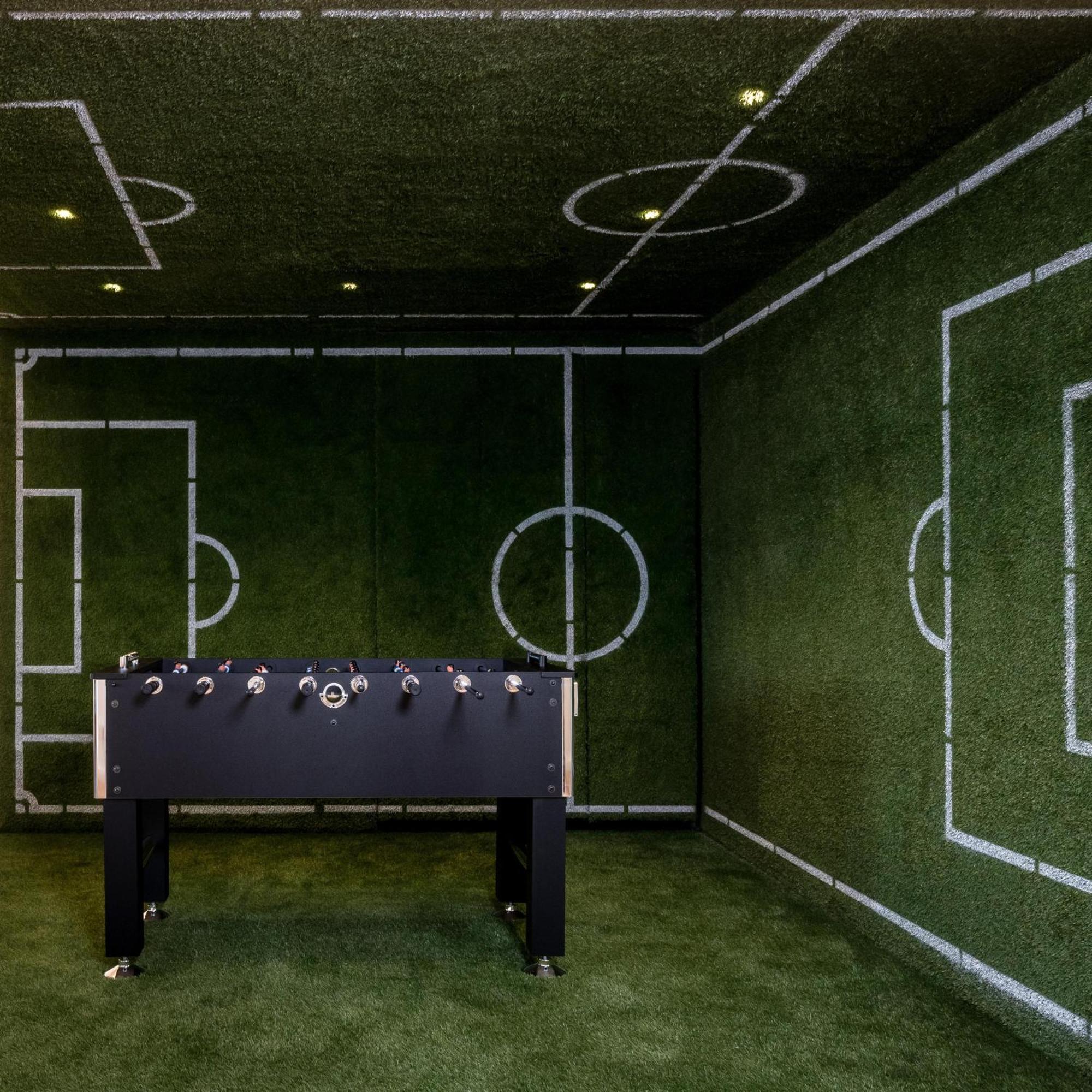 Kpm Hotel & Residences Berlín Exteriér fotografie The football room